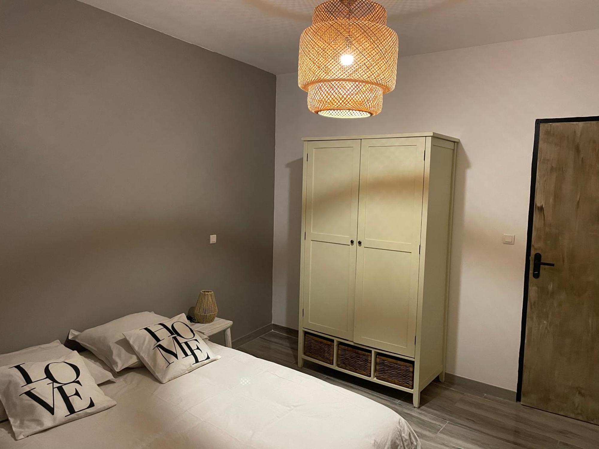 Appartement Coquet Dans Le Centre De Mèze Eksteriør billede